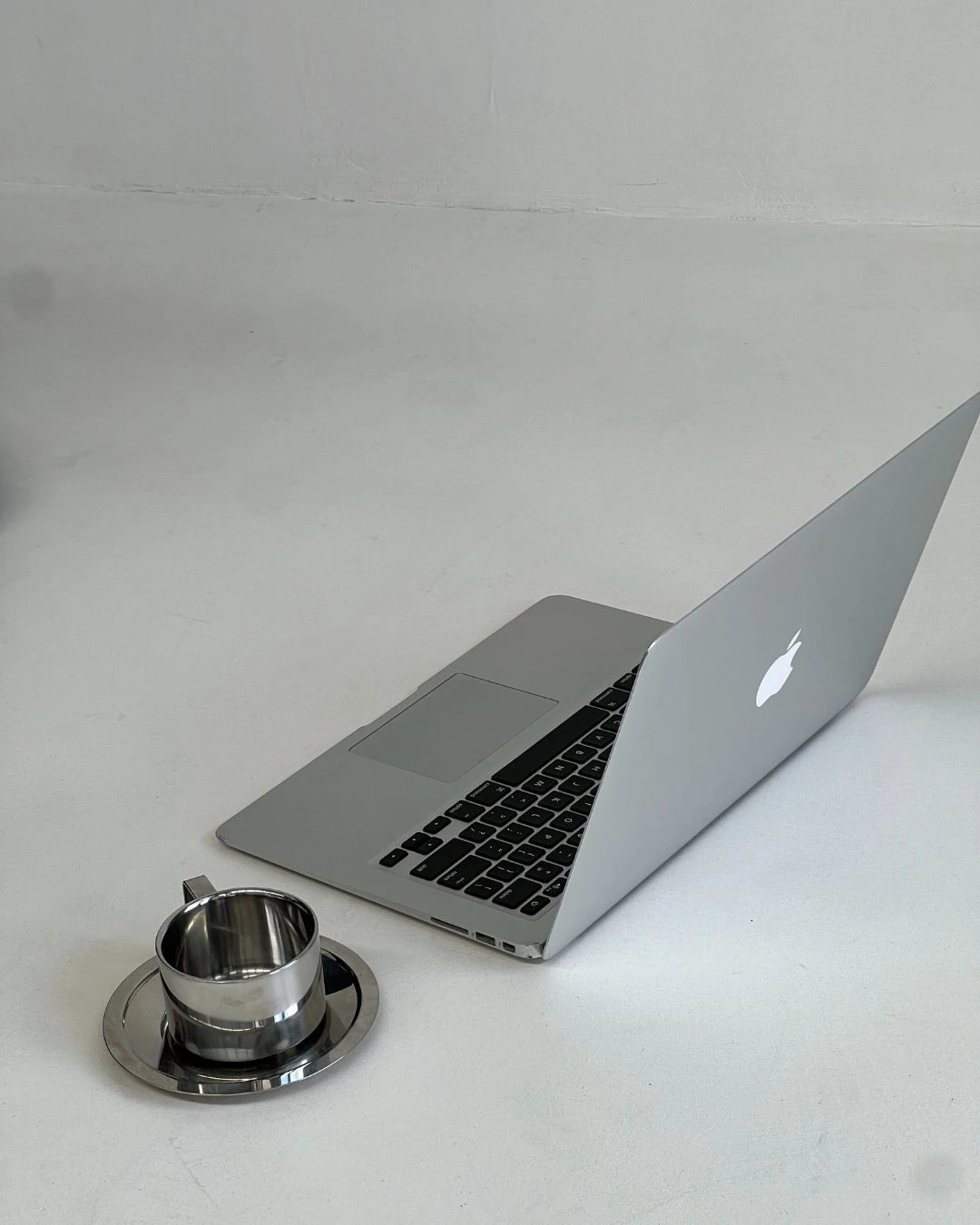 how to easily outline text in canva - 01