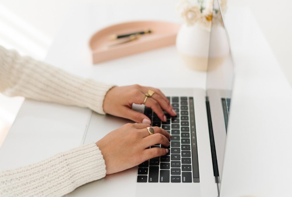 30 Easy Canva Keyboard Shortcuts to Save Time Creating Design Graphics