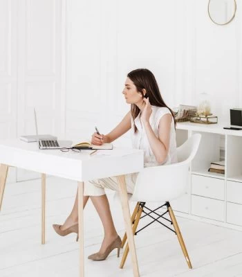 how to add a scrolling text on your squarespace website