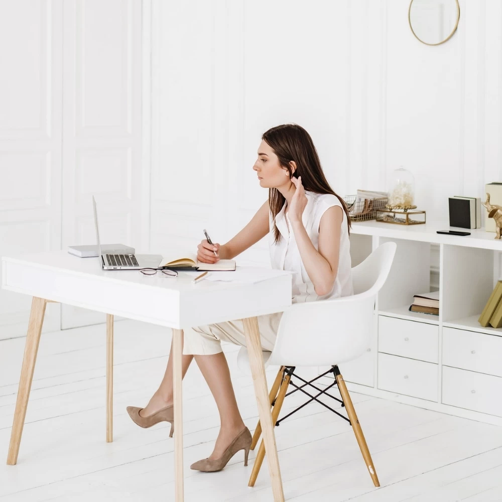 how to add a scrolling text on your squarespace website