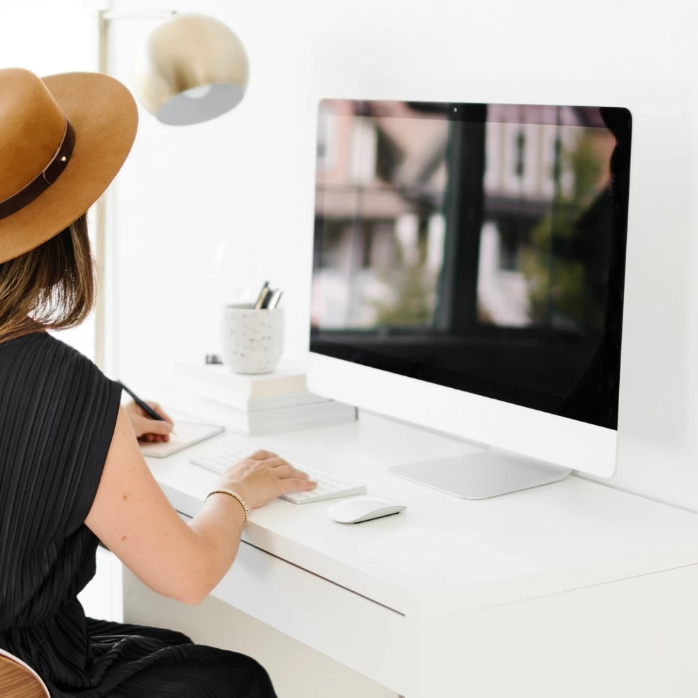 how to create a blogging strategy