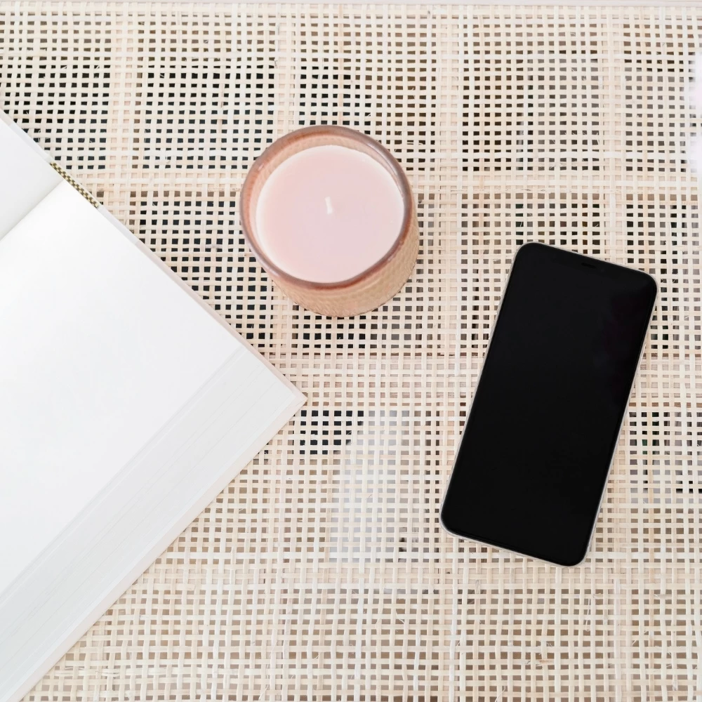 flatly of phone on wooden desk