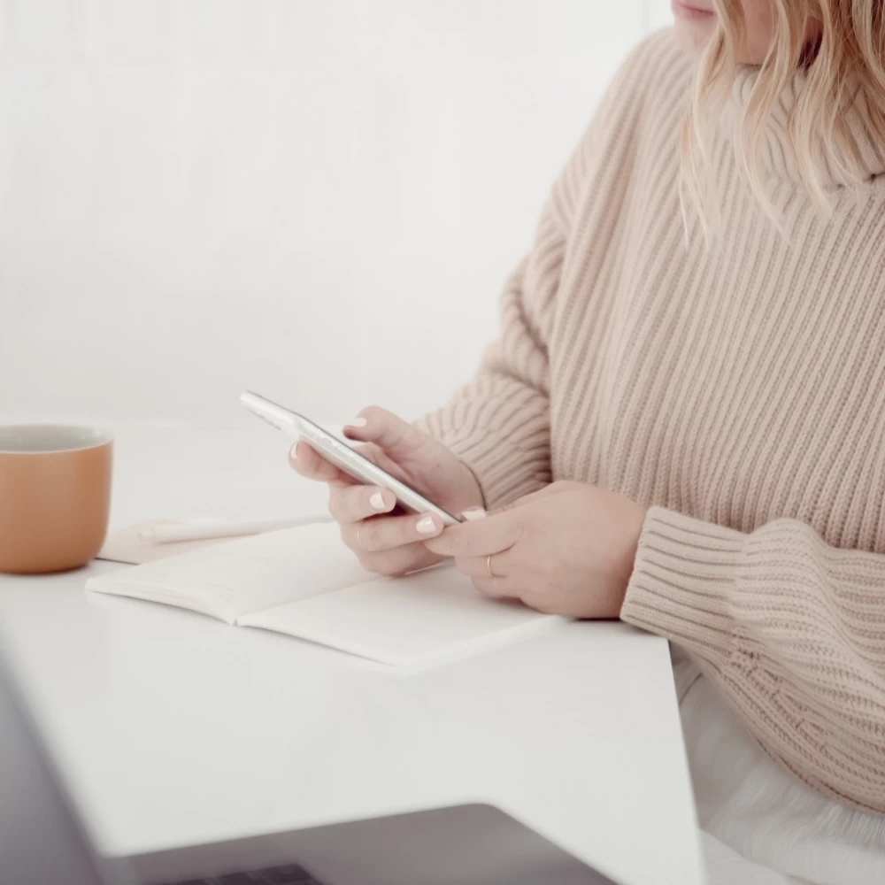 how to embed your instagram feed in squarespace