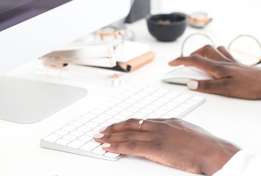 How To Use The Canva Magic Shortcut Feature