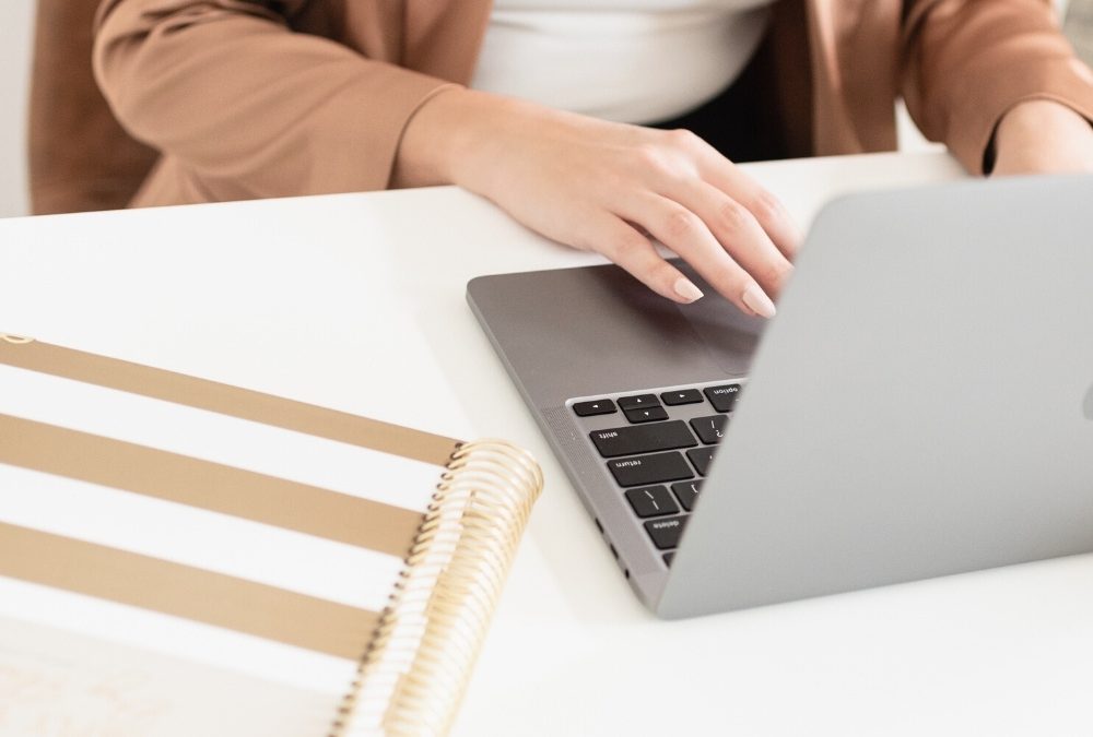 What You Can Put on Your Blogs Sidebar to Generate More Traffic